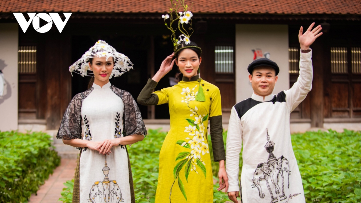 Silk, Ramie Ao Dai collections make debut at fashion event